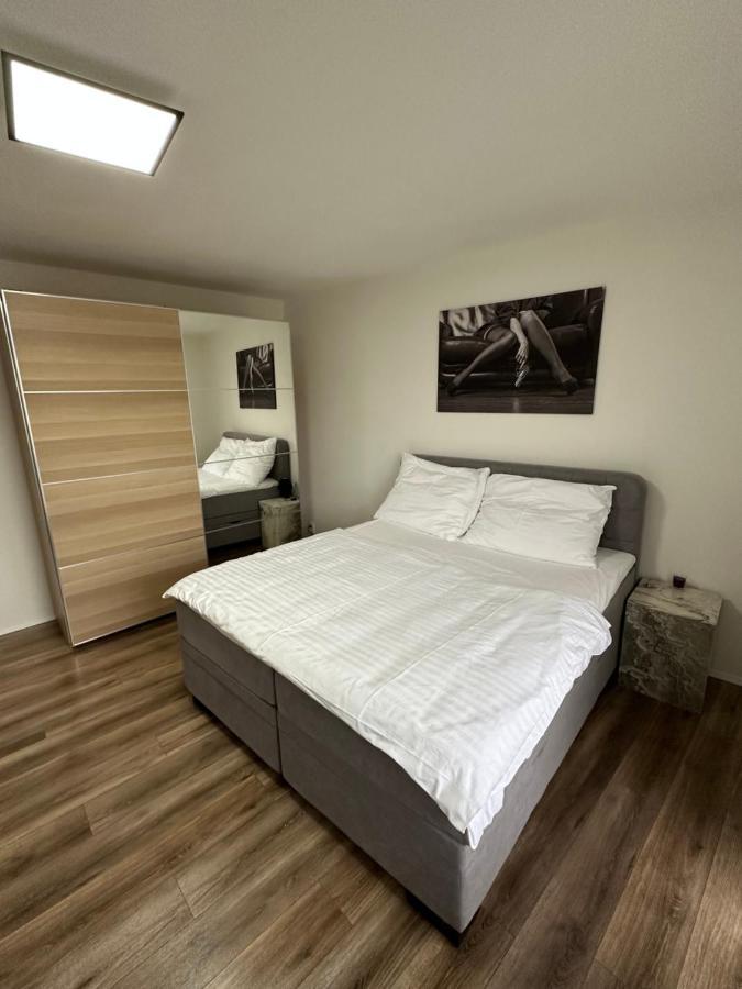 Medena Apartment Old Town With Free Parking Bratislava Exterior photo
