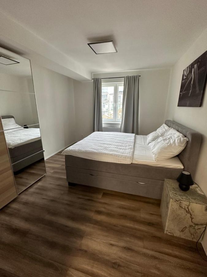 Medena Apartment Old Town With Free Parking Bratislava Exterior photo
